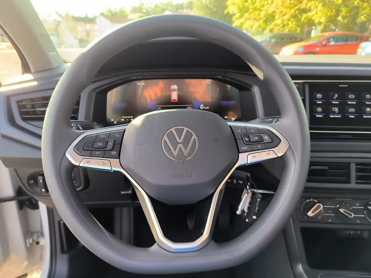 Volkswagen Polo VI 1.0+Klimaanlage+LED+FSE+el.Fensterheber 9