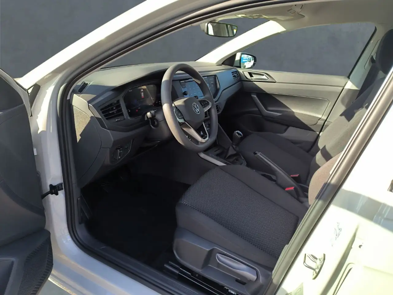 Volkswagen Polo VI 1.0+Klimaanlage+LED+FSE+el.Fensterheber 8