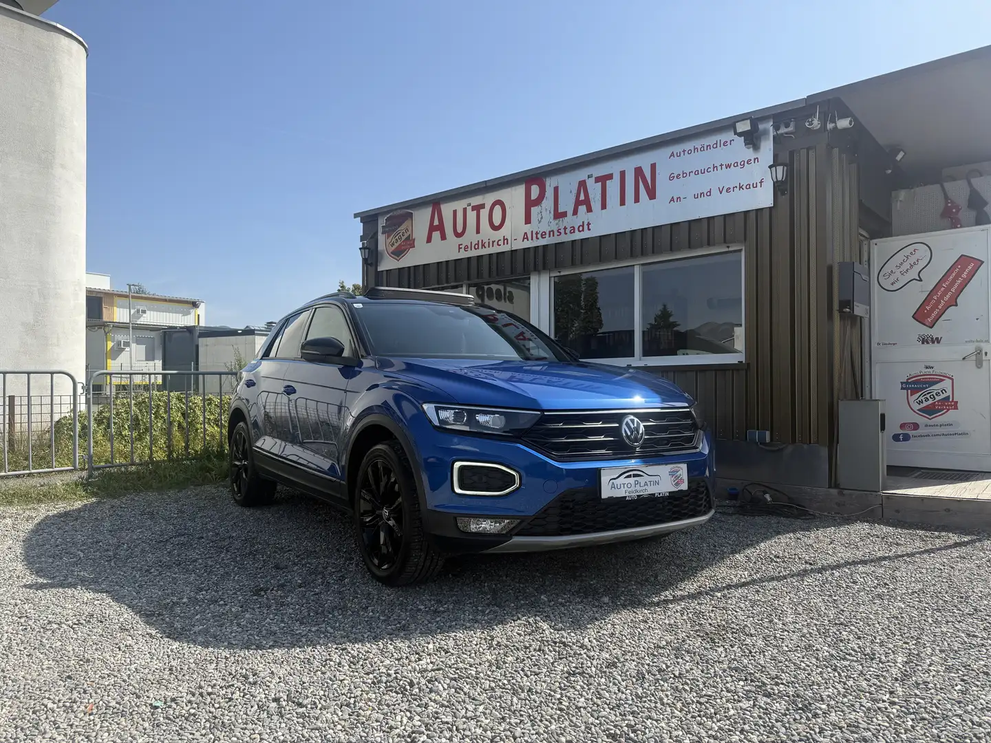 Volkswagen T-Roc 2,0 TDI SCR Design DSG Blau - 1