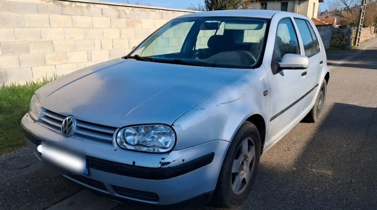 Volkswagen Golf 1.6i A