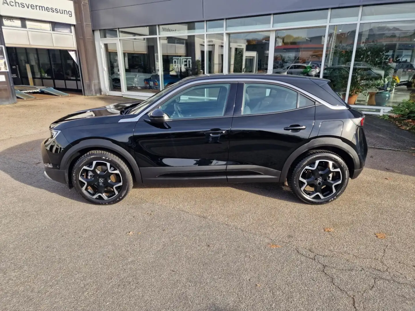 Opel Mokka-E Ultimate AT+NAV+MATRIX+PDC+SHZ+APA+11KW Klima Schwarz - 2