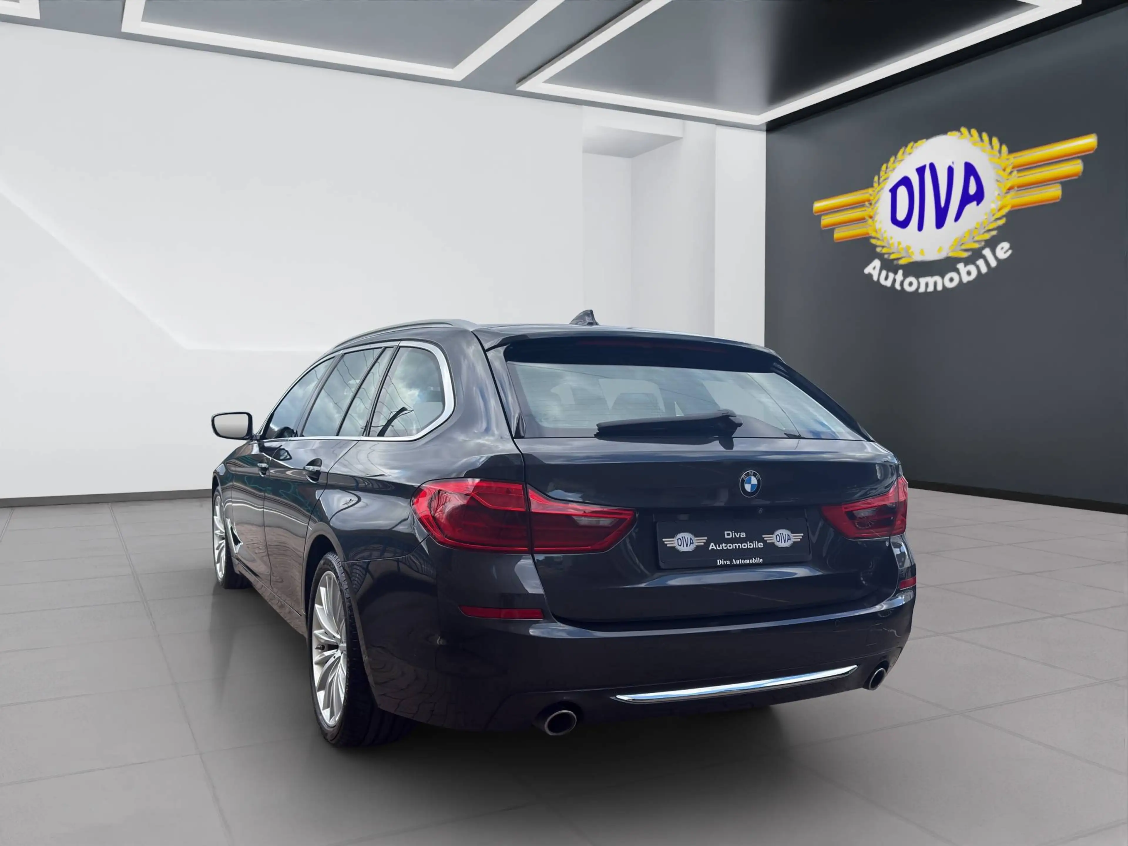 BMW 530 530 d xDrive touring Luxury Line — photo 4