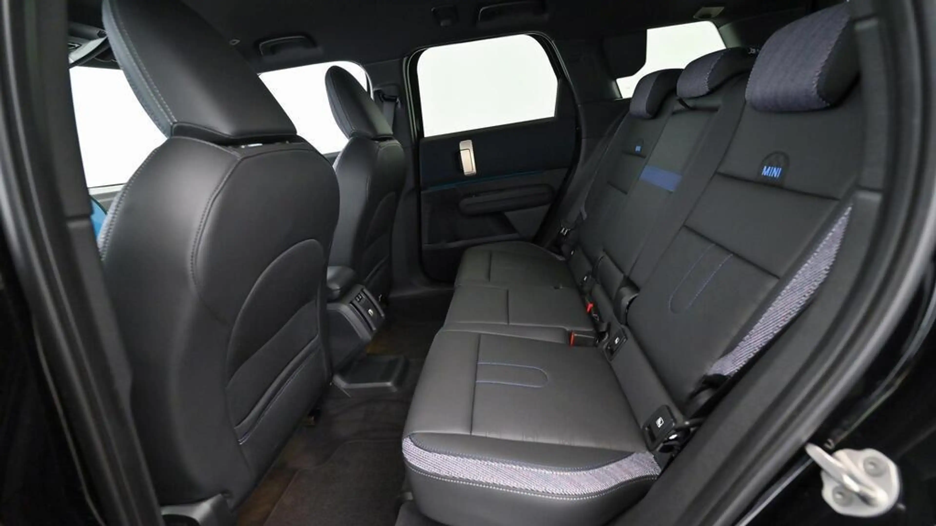 MINI Countryman D — photo 14