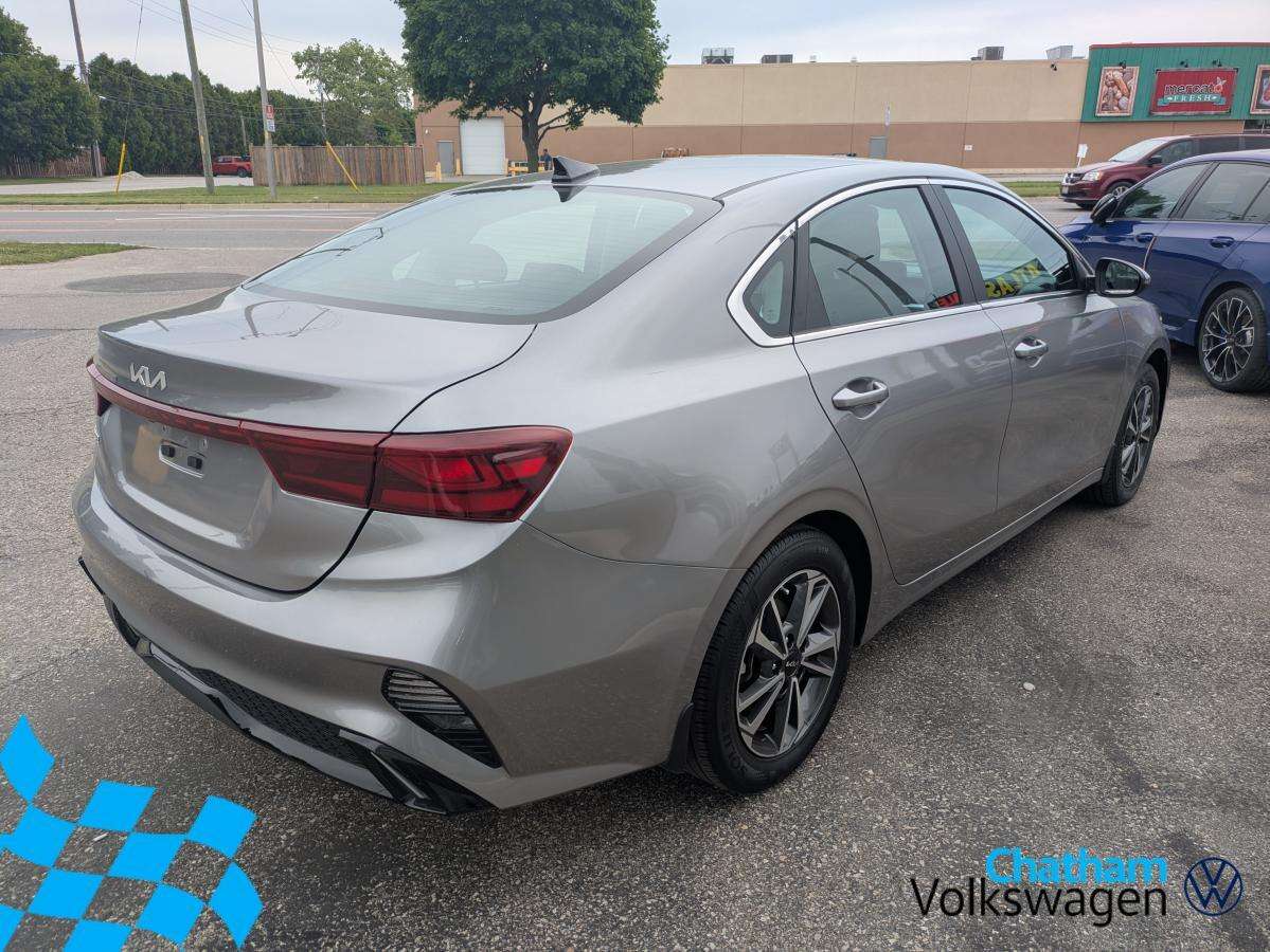 2024 Kia Forte EX IVT — photo 1