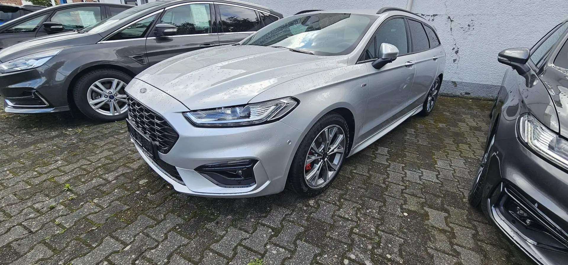 Ford Mondeo 2.0 EcoBlue Aut. ST-Line AHK LED ACC 110 kW (150 P Silber - 1