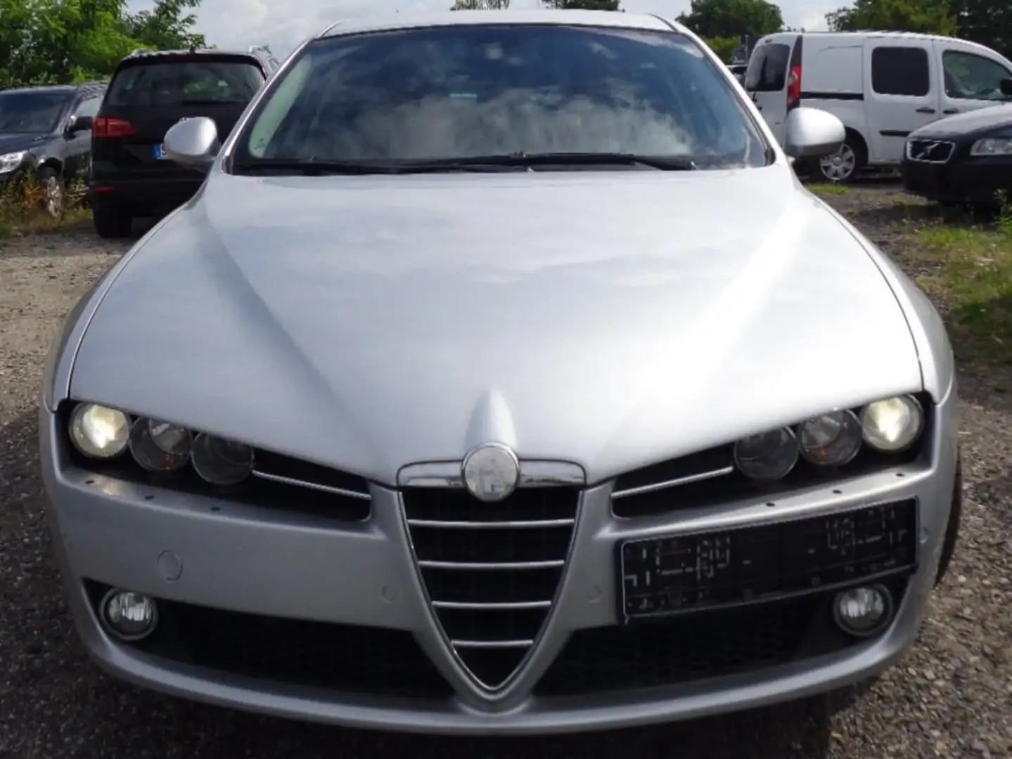 Alfa Romeo 159 Sportwagon 1.9 JTDM 16V DPF Automatik Distinctive Silver - 1