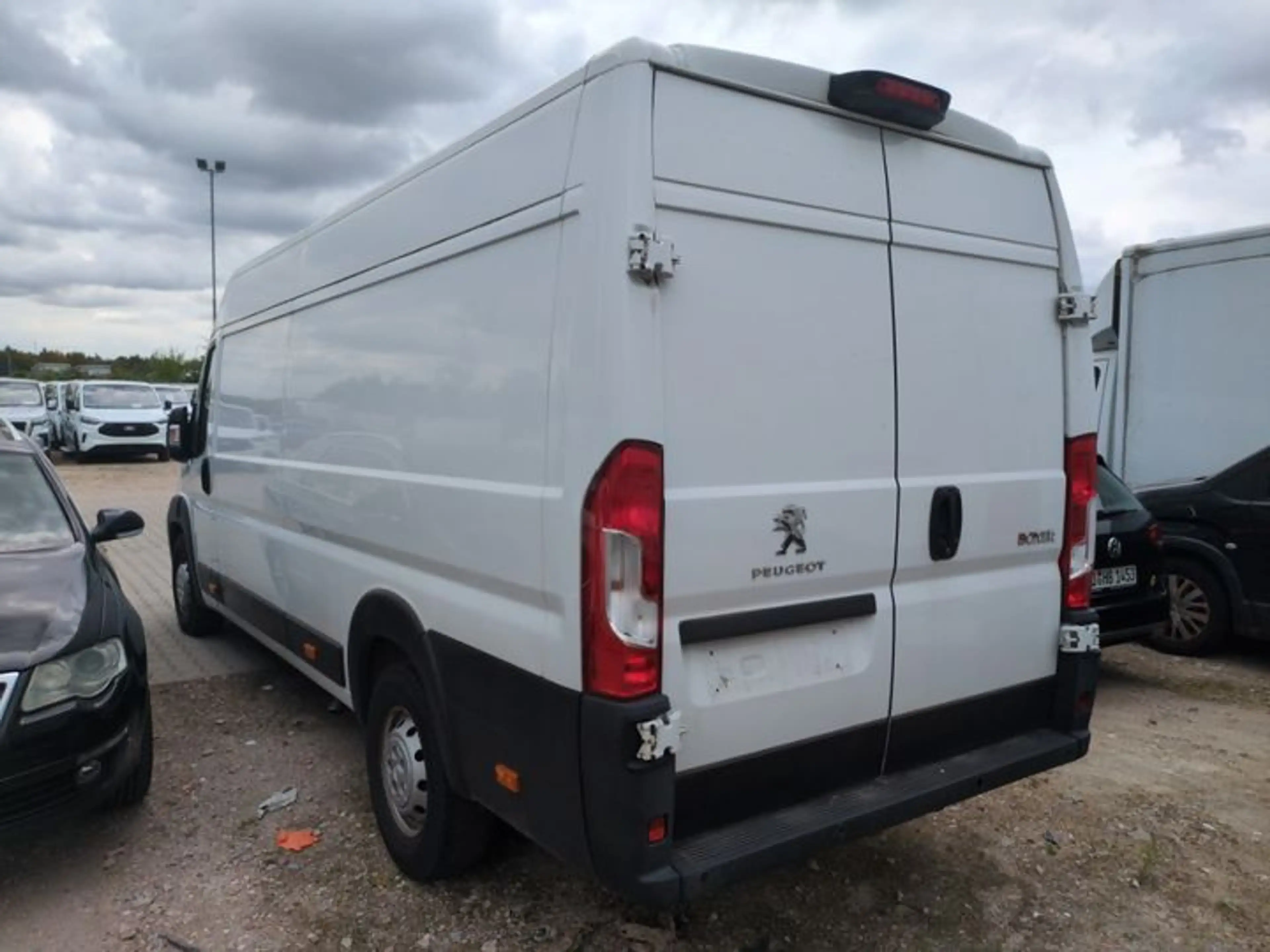 Peugeot Boxer Kasten L4H2 BlueHDi 165 CAM NAVI KLIMA — photo 4