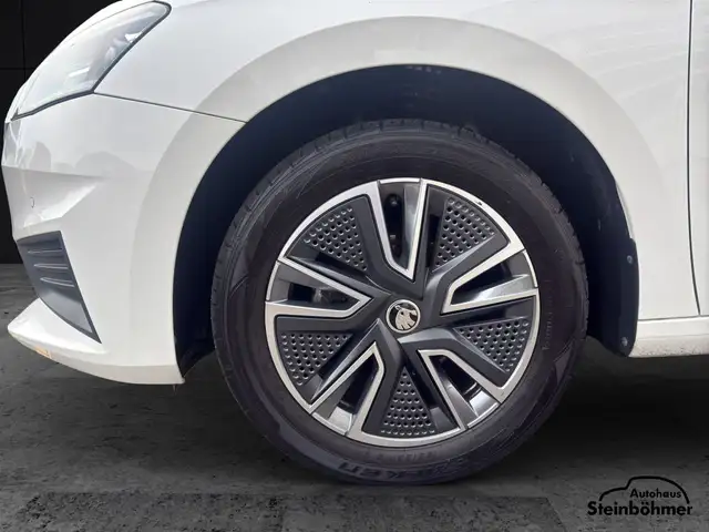 Skoda Fabia view 12