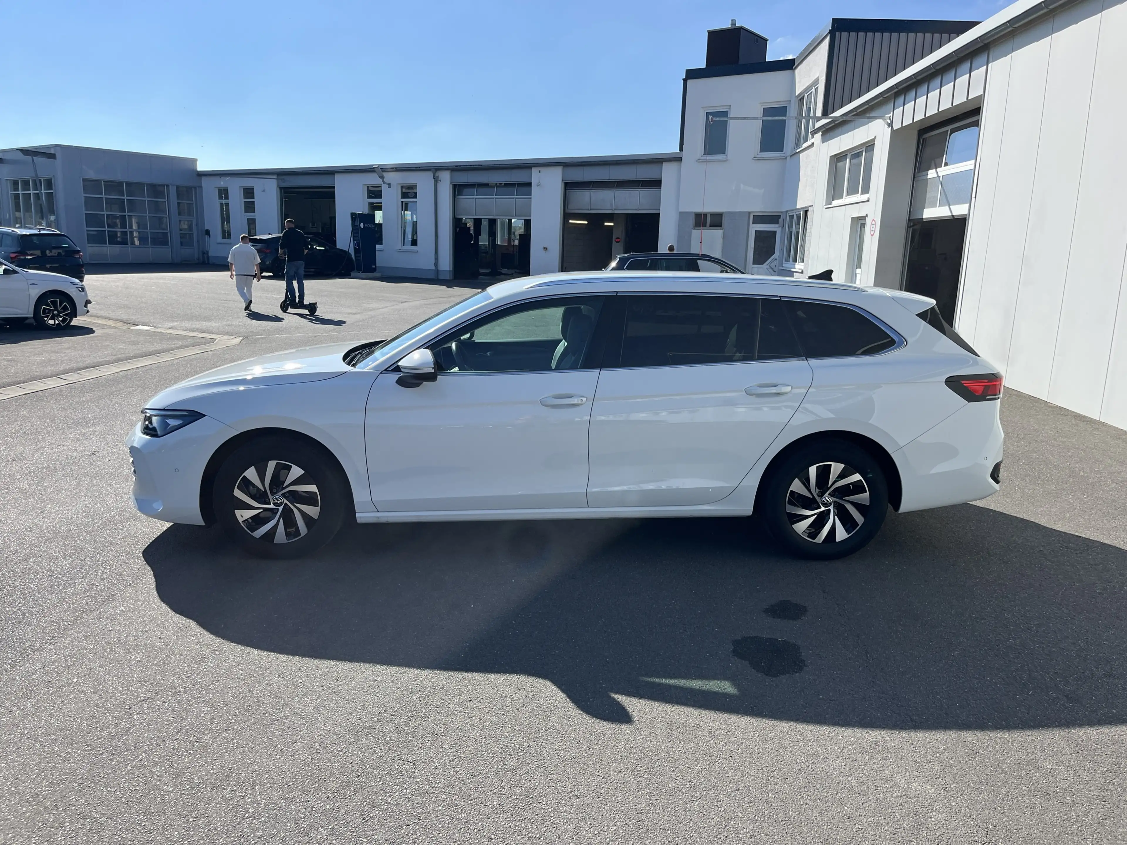 Volkswagen Passat Variant 1.5 TSI DSG Business 169€ m.20% Anz. HeadUp Navi — photo 3