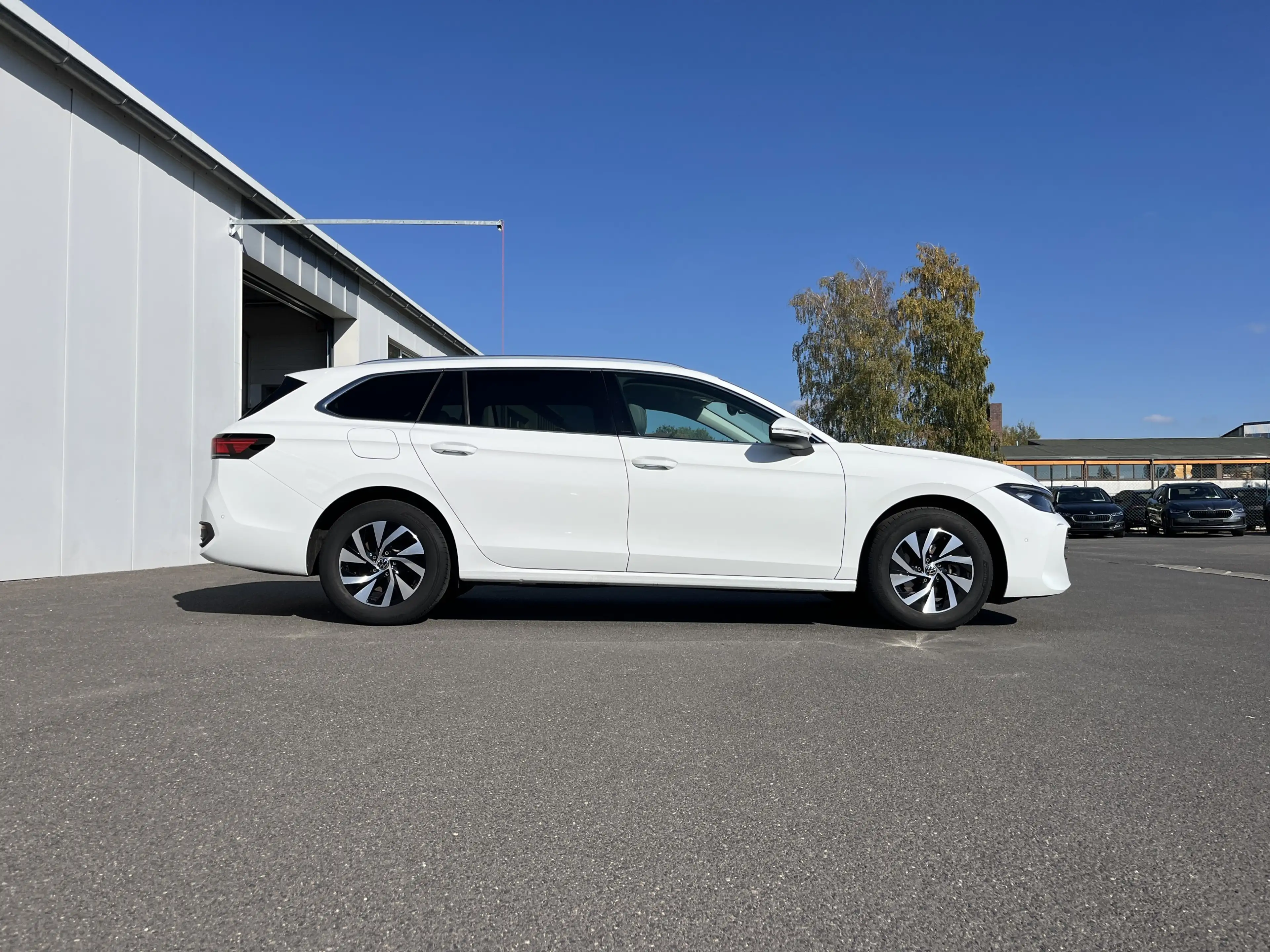 Volkswagen Passat Variant 1.5 TSI DSG Business 169€ m.20% Anz. HeadUp Navi — photo 5