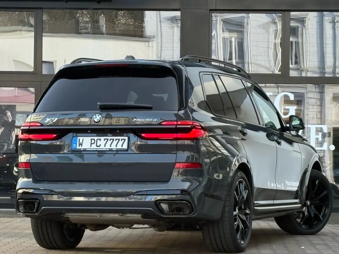 BMW X7 xDrive40d M Sport DA/PA Prof H/K 22" 2