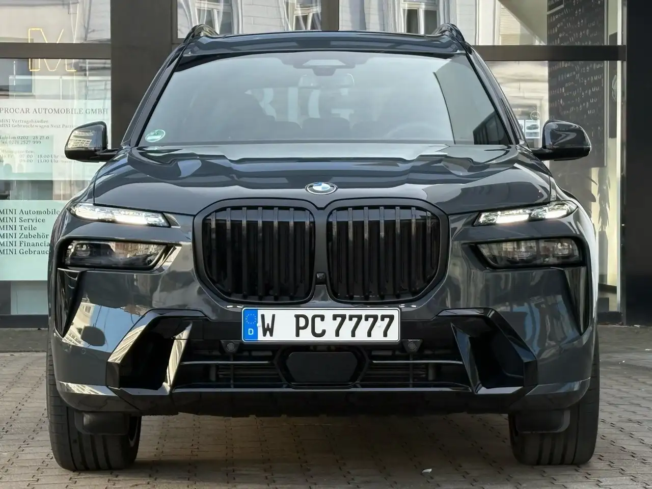 BMW X7 xDrive40d M Sport DA/PA Prof H/K 22" 7