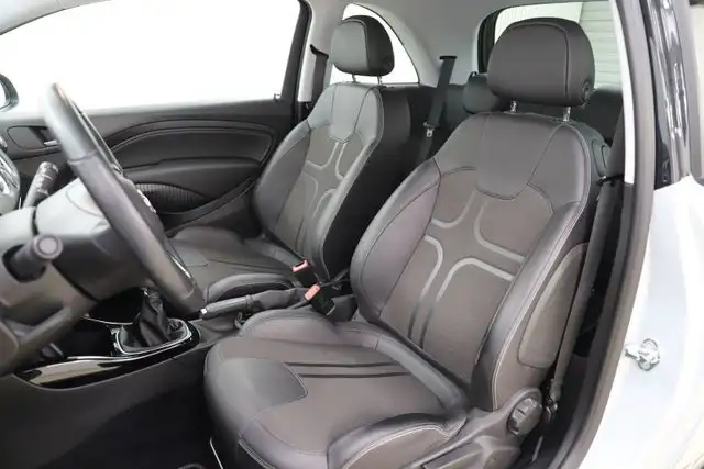Opel Adam view 9