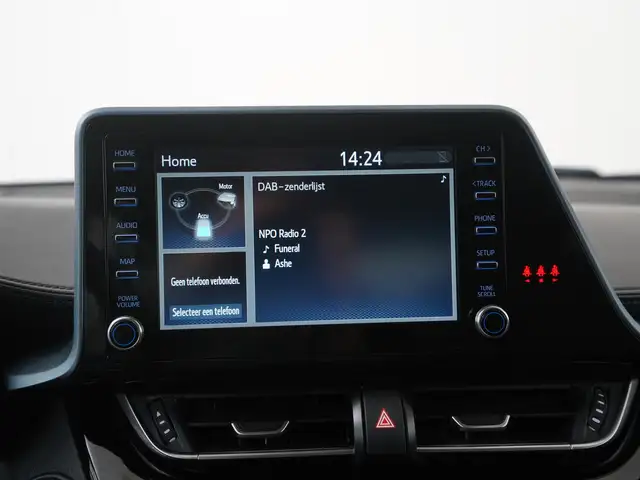 Toyota C-HR view 13