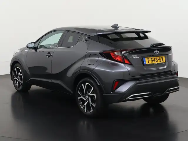 Toyota C-HR view 6