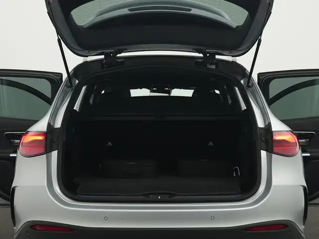Mercedes-Benz GLC view 17