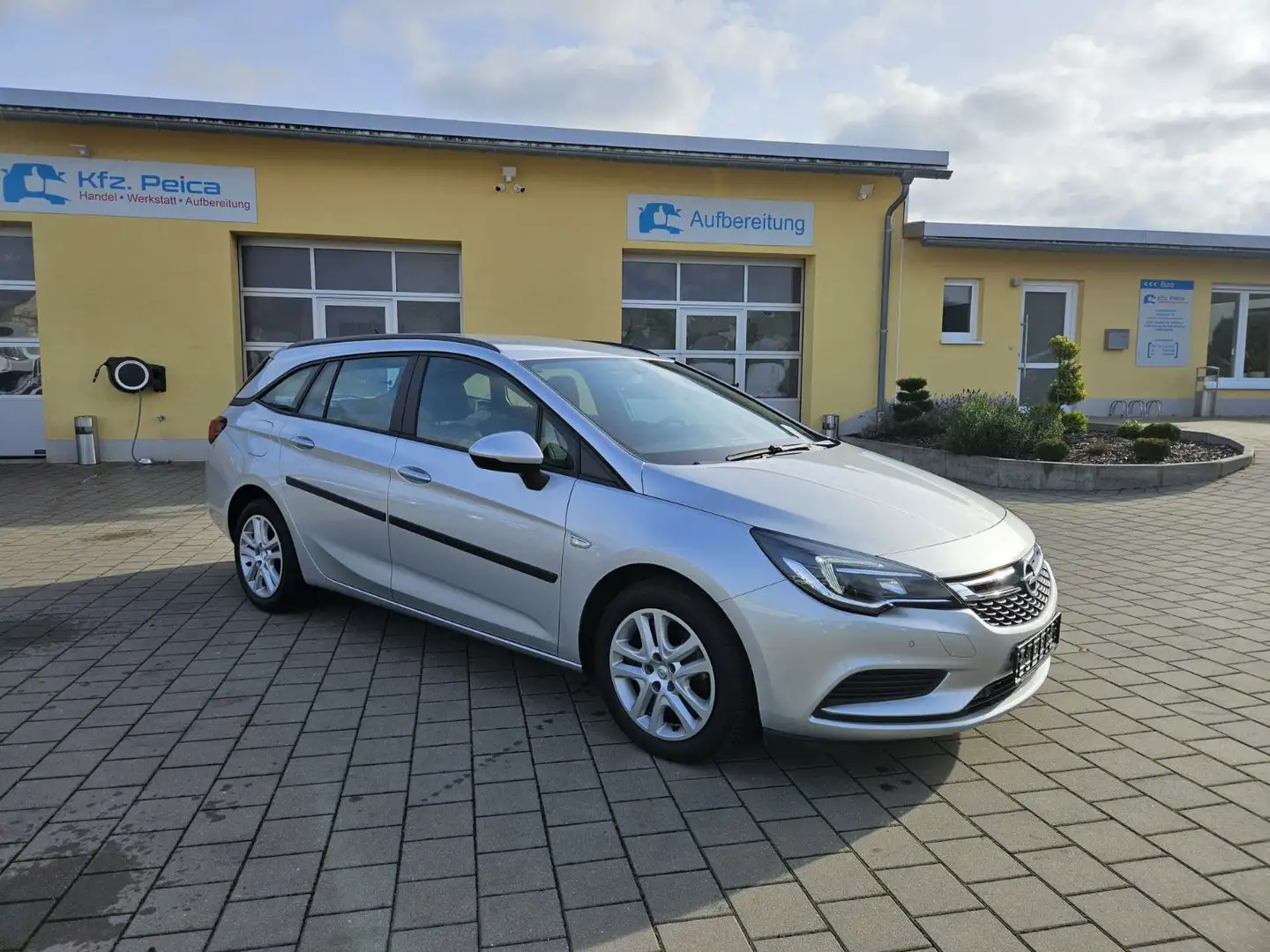 Opel Astra K Sports Tourer Edition*AndroidAuto*Navi* Silber - 1