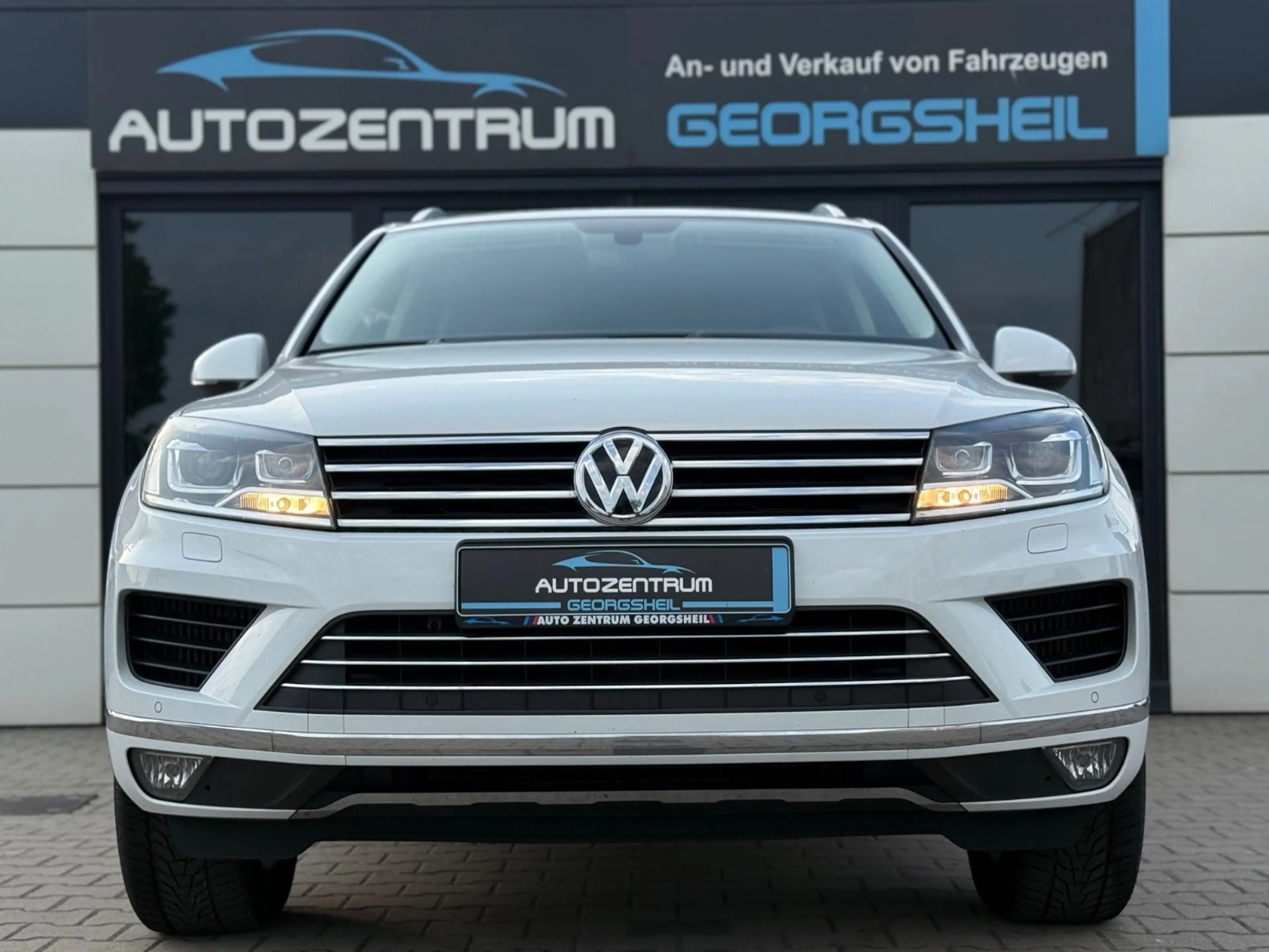 Volkswagen Touareg V6 TDI/Allrad/AHK/Leder/Navi/Xenon/SHZ — photo 2