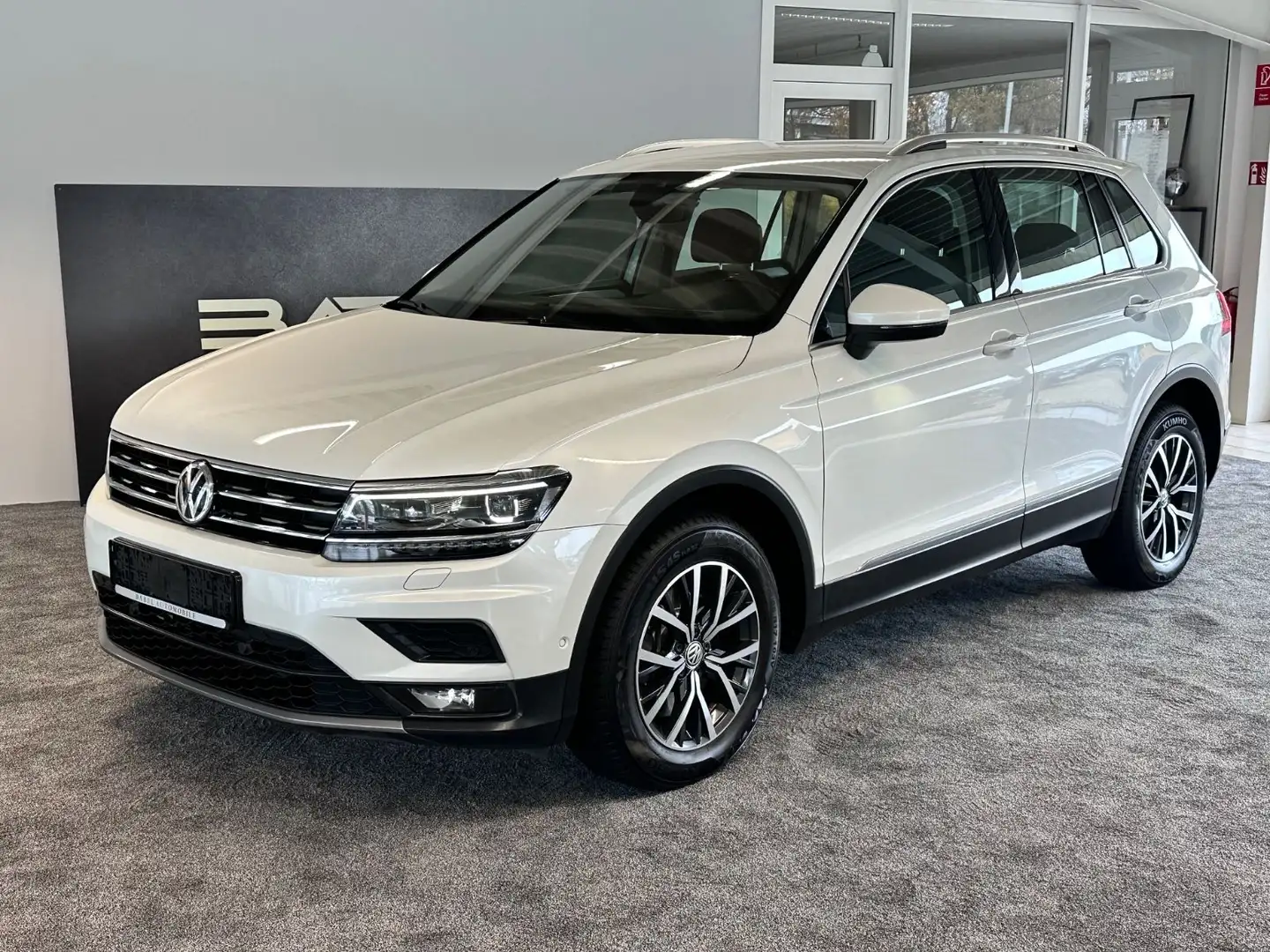Volkswagen Tiguan BMT/Start-Stopp 4Motion*Oryx-Weiß Perlmut Weiß - 1