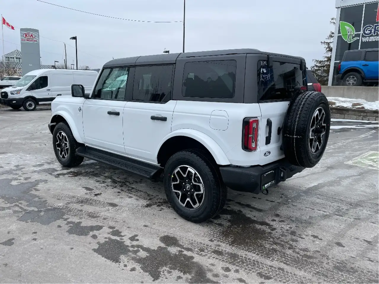 Ford Bronco снимка Ford Bronco