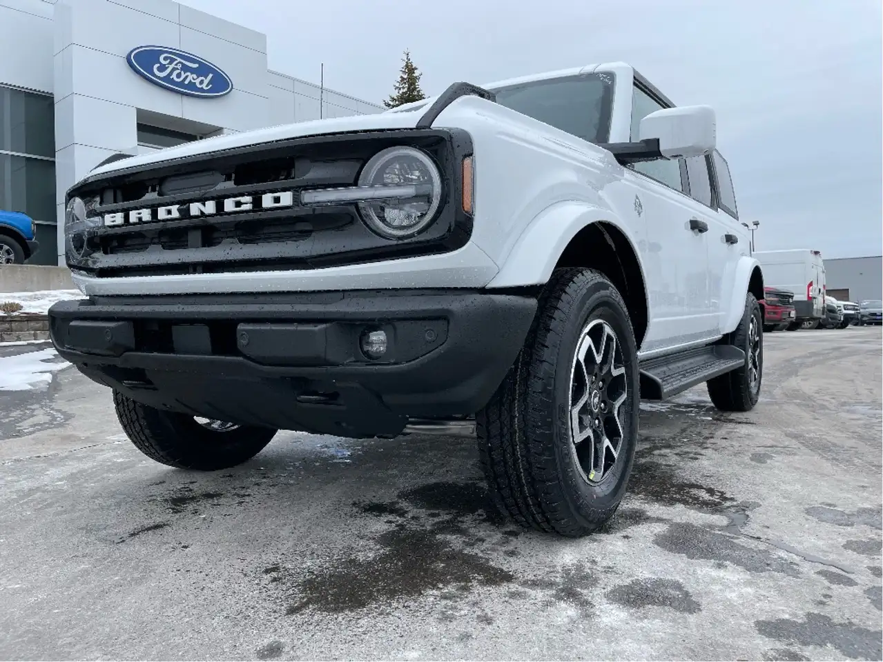 Ford Bronco снимка Ford Bronco