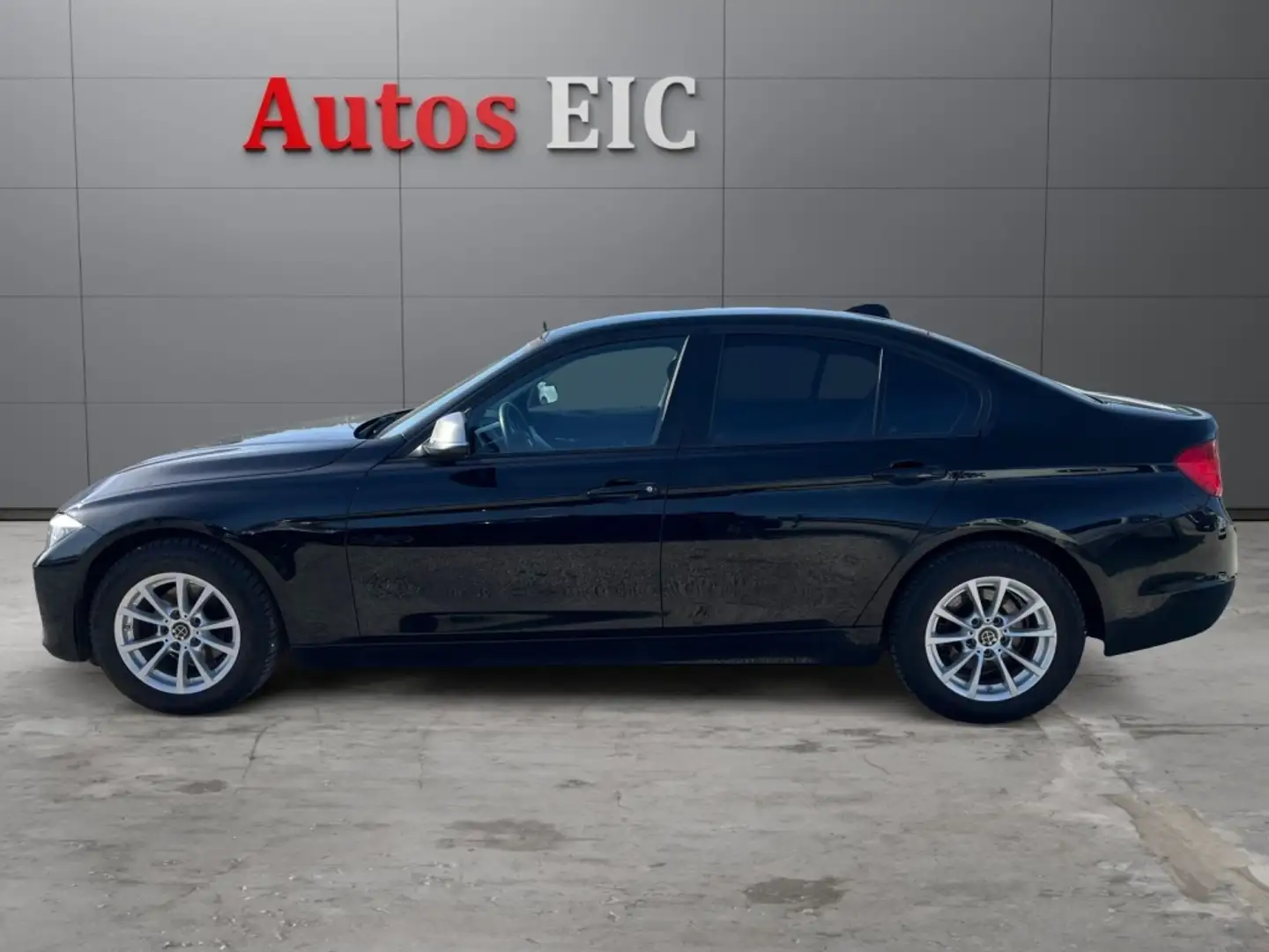 BMW 318 318d Negro - 2