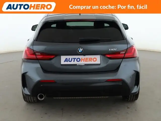BMW 1 Series view 5
