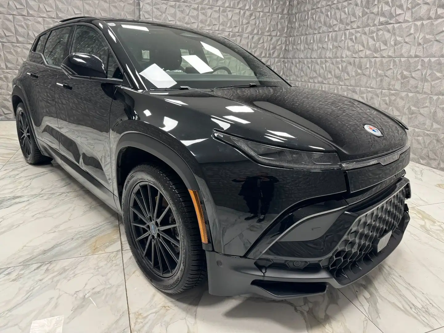 Fisker Ocean 415 kW AWD Extreme Zwart - 1