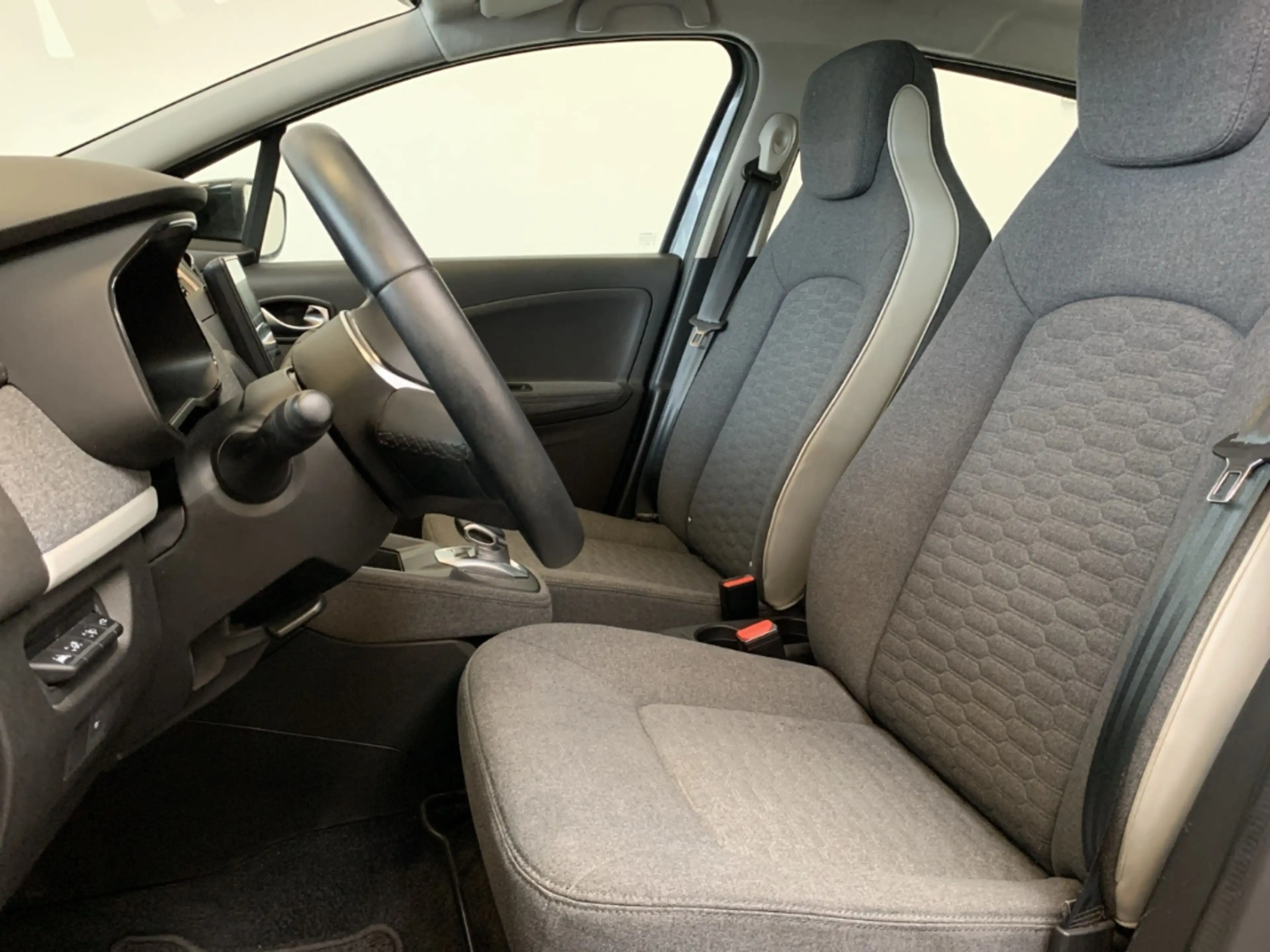 Renault ZOE R110 EV50 PAKET EVOLUTION Evolution NAVI+KLIMA+PDC — photo 9