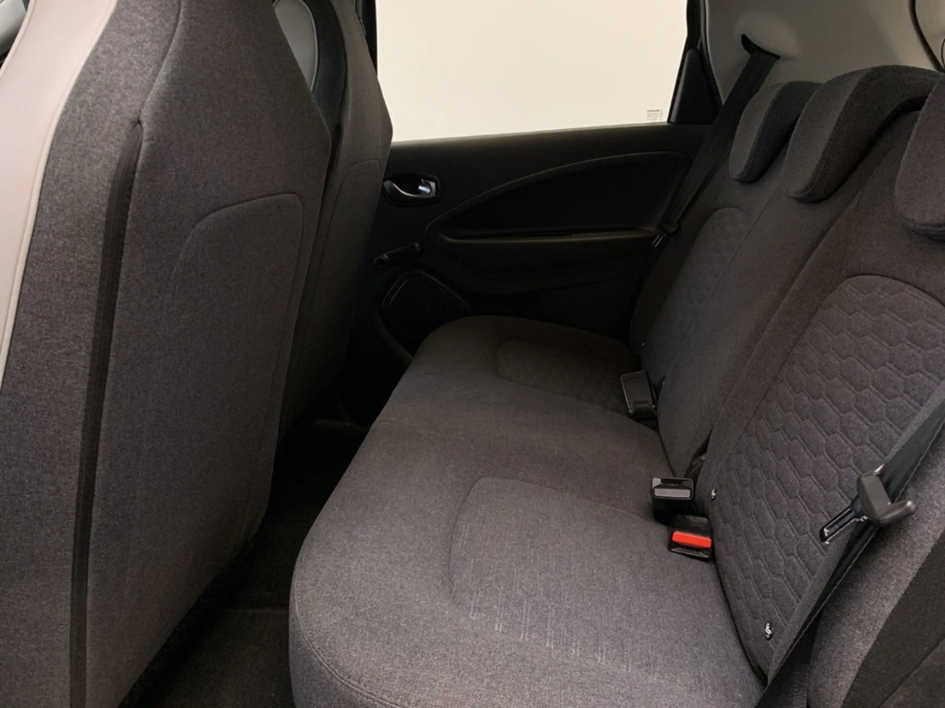 Renault ZOE R110 EV50 PAKET EVOLUTION Evolution NAVI+KLIMA+PDC — photo 11