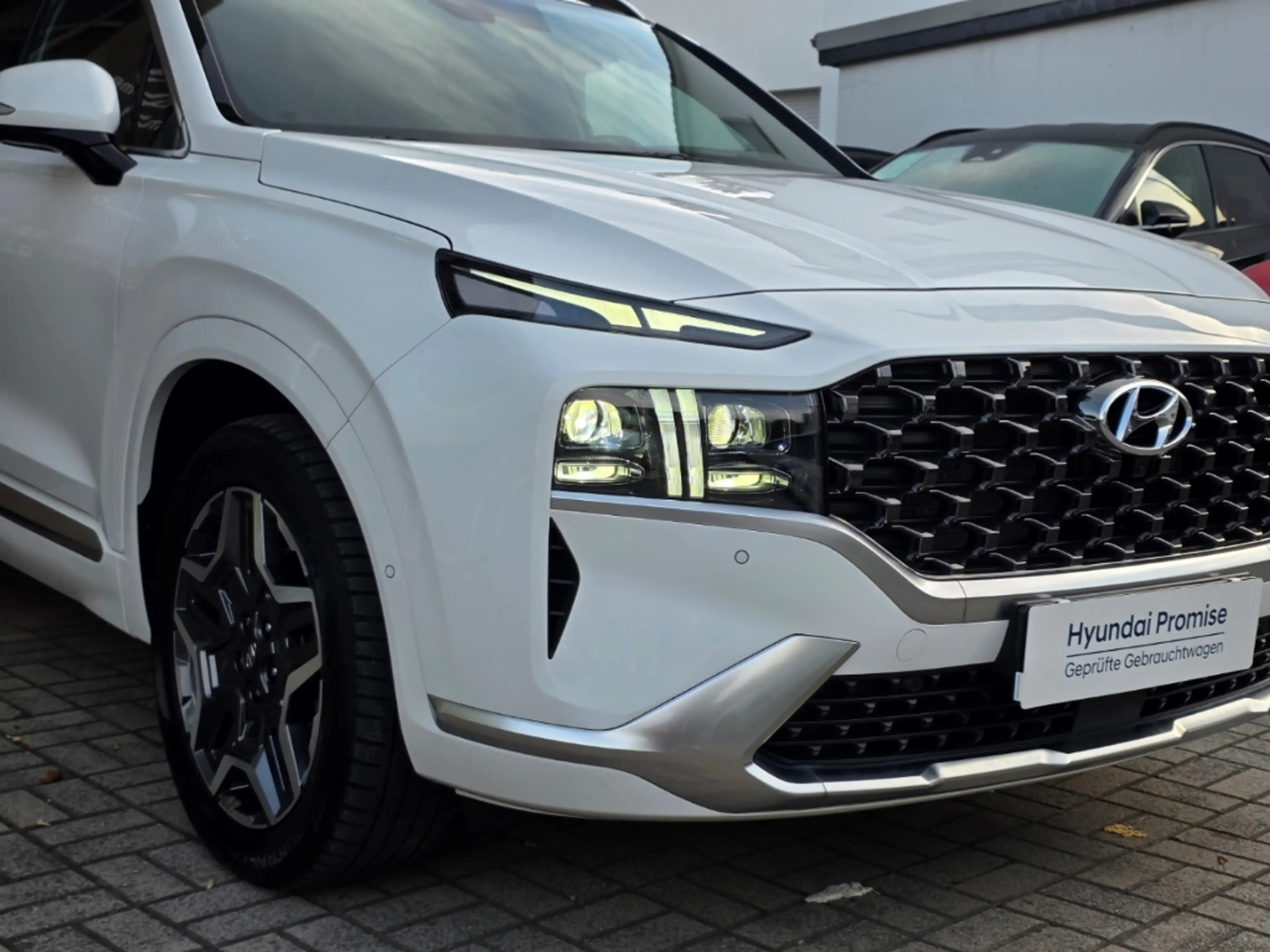 Hyundai SANTA FE PHEV Signature 1.6 T-GDI A/T 4WD / Standheizung / — photo 2