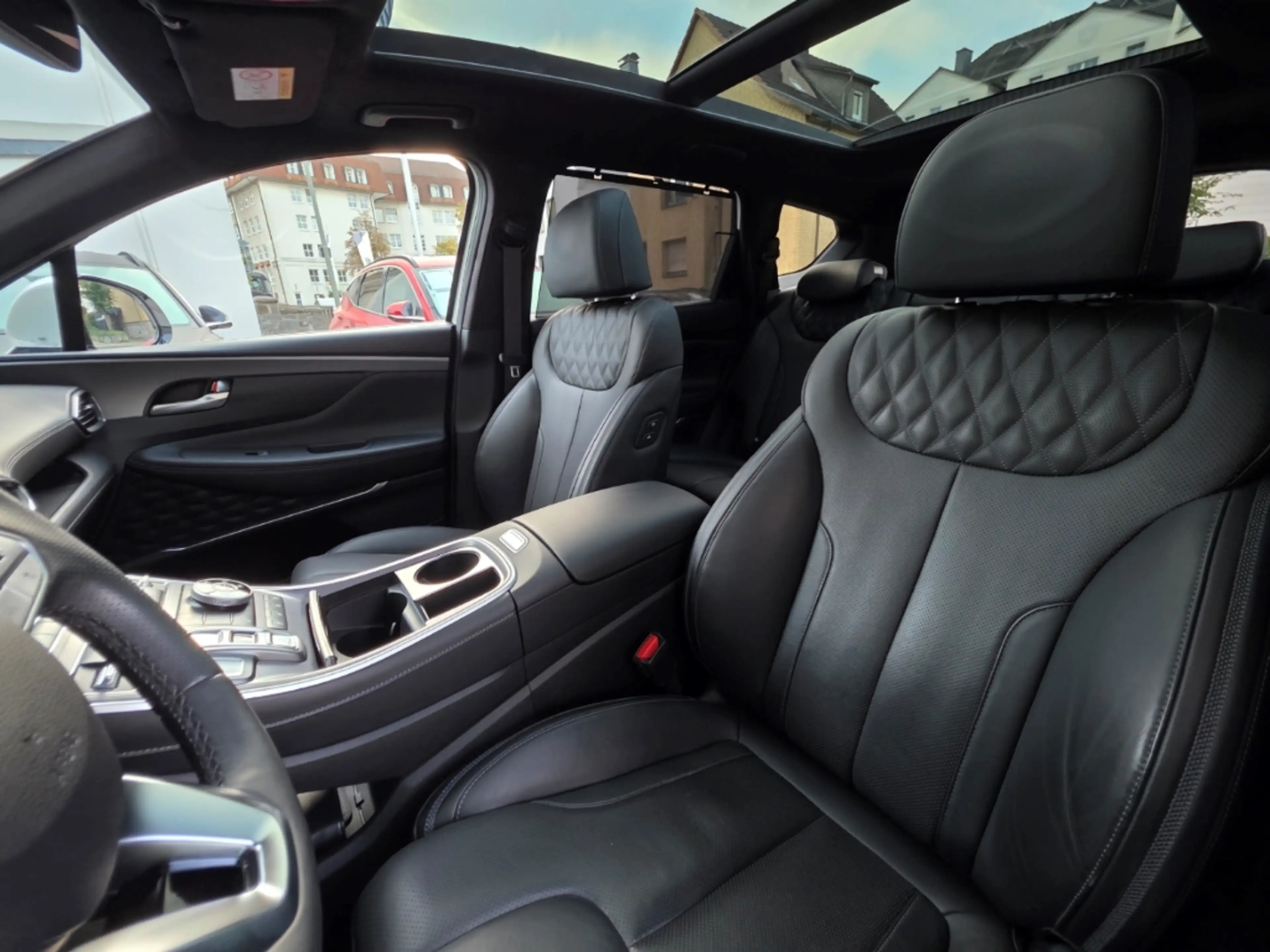 Hyundai SANTA FE PHEV Signature 1.6 T-GDI A/T 4WD / Standheizung / — photo 11