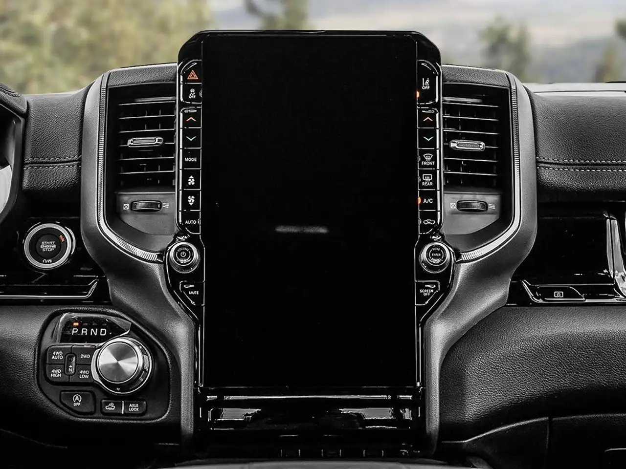 RAM 1500 снимка RAM 1500