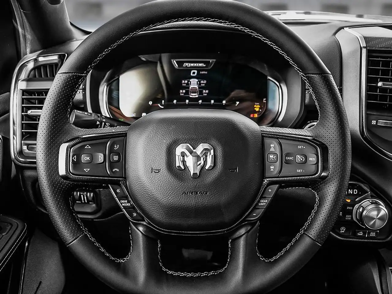 RAM 1500 снимка RAM 1500