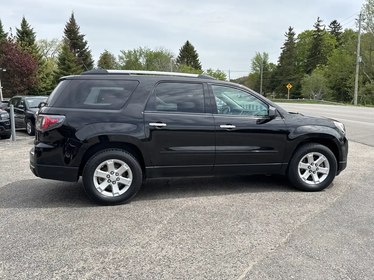 GMC Acadia снимка GMC Acadia