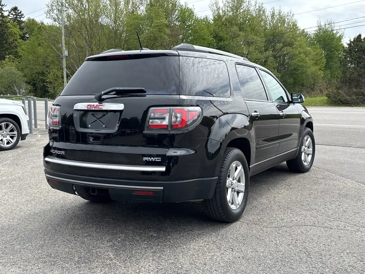 GMC Acadia снимка GMC Acadia