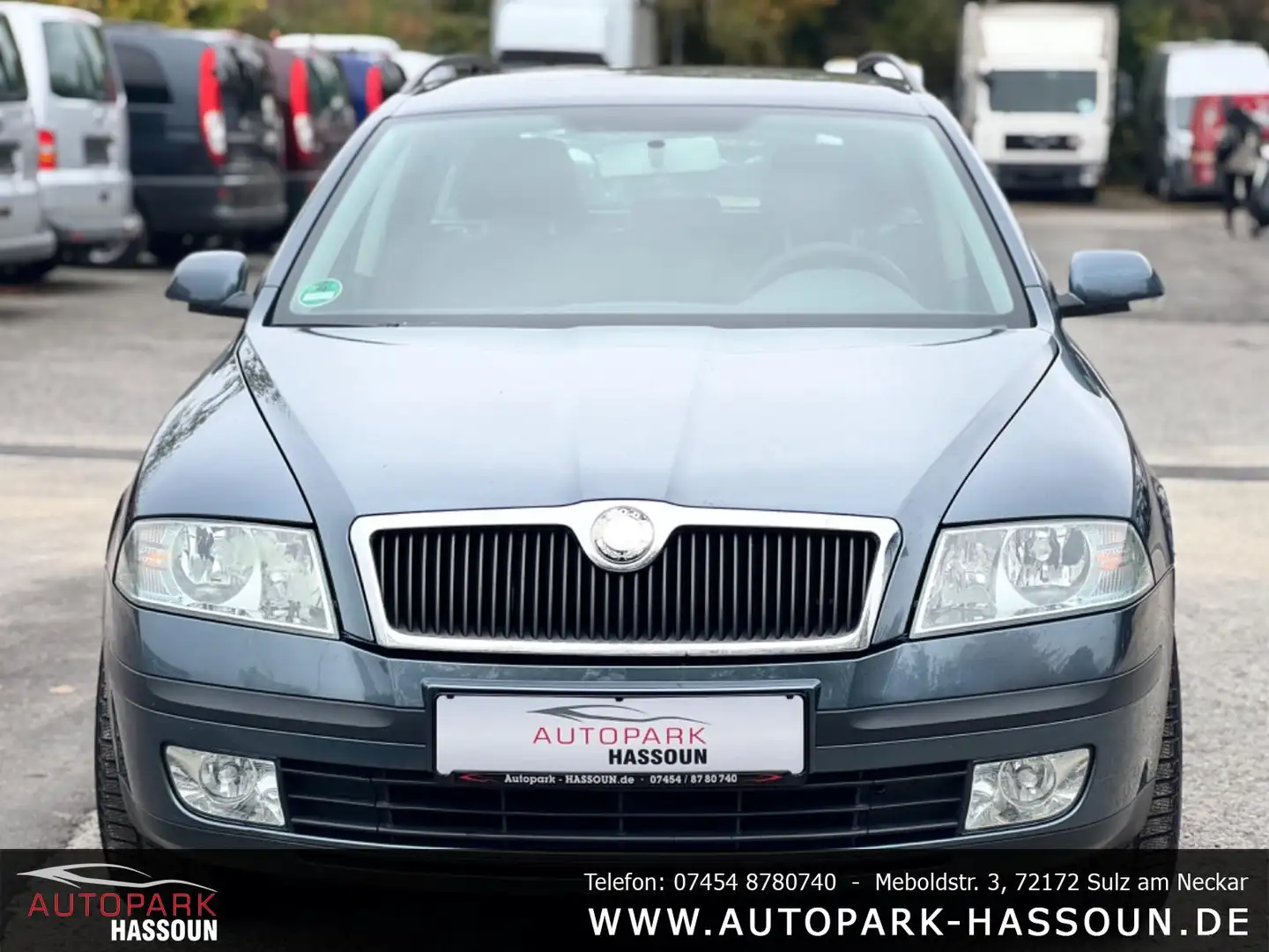 Skoda Octavia Combi Ambiente TÜV 03/26 AHK 1.Hand Klimaaut. Grau - 2