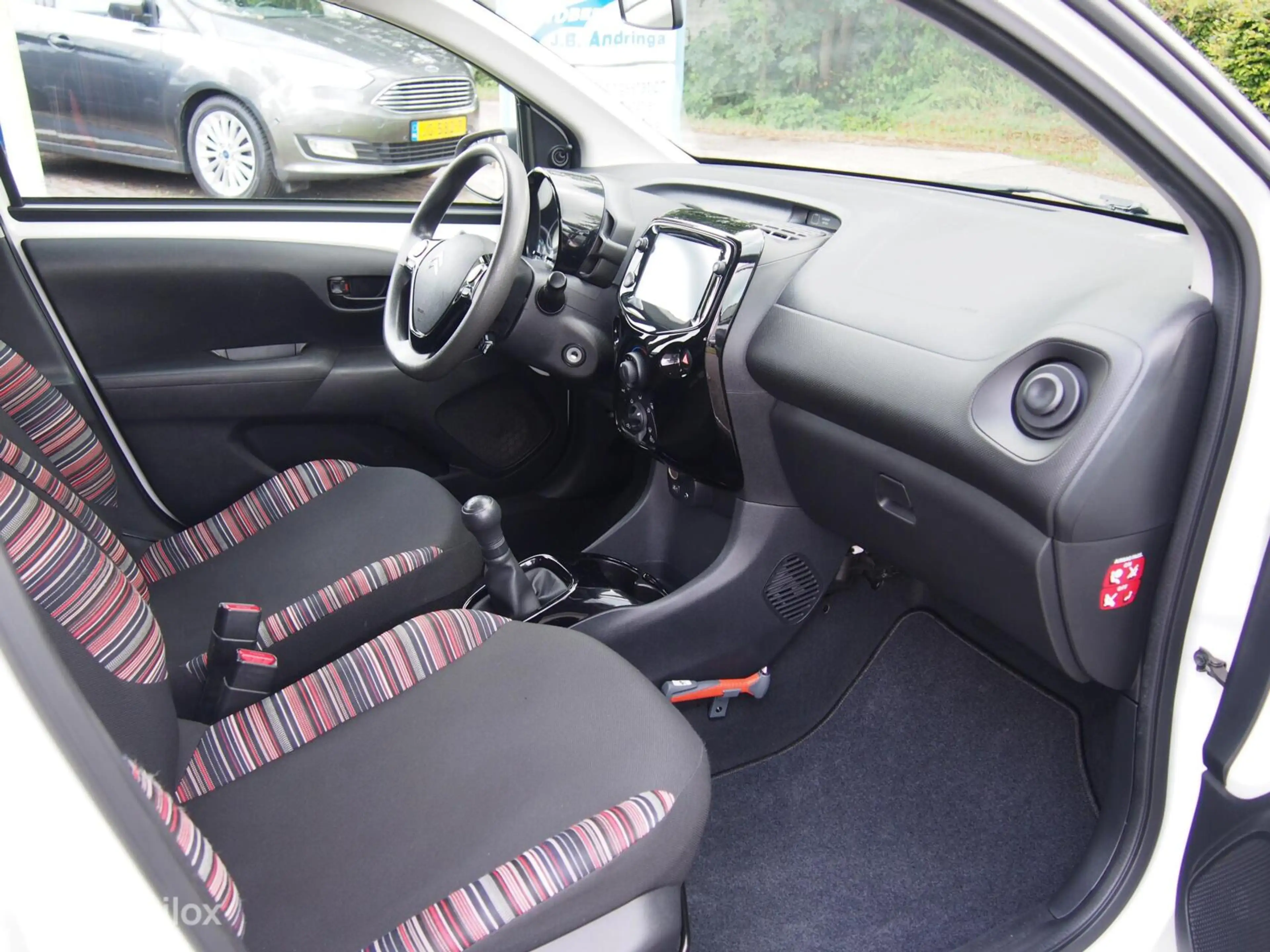 Citroen C1 1.0 VTi Feel — photo 15