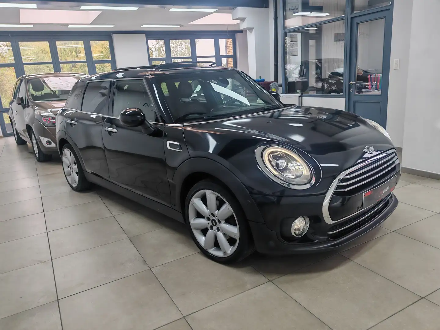 MINI Cooper D Clubman Mini Clubman 2.0 D Cooper Gps toit pano Schwarz - 1