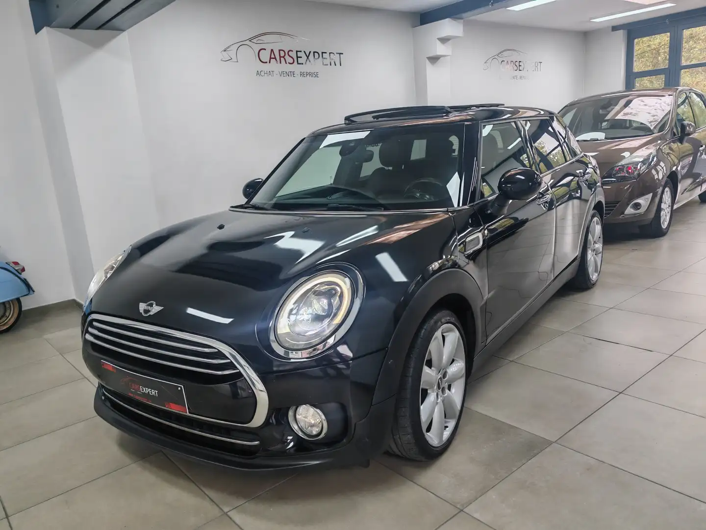 MINI Cooper D Clubman Mini Clubman 2.0 D Cooper Gps toit pano Schwarz - 2