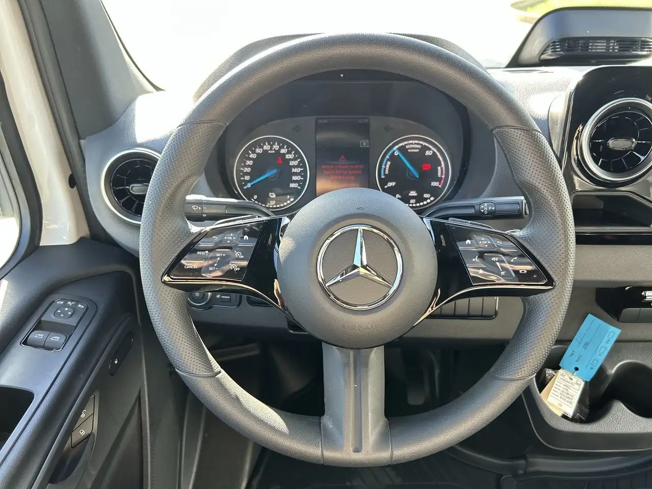 Mercedes-Benz eSprinter снимка Mercedes-Benz eSprinter