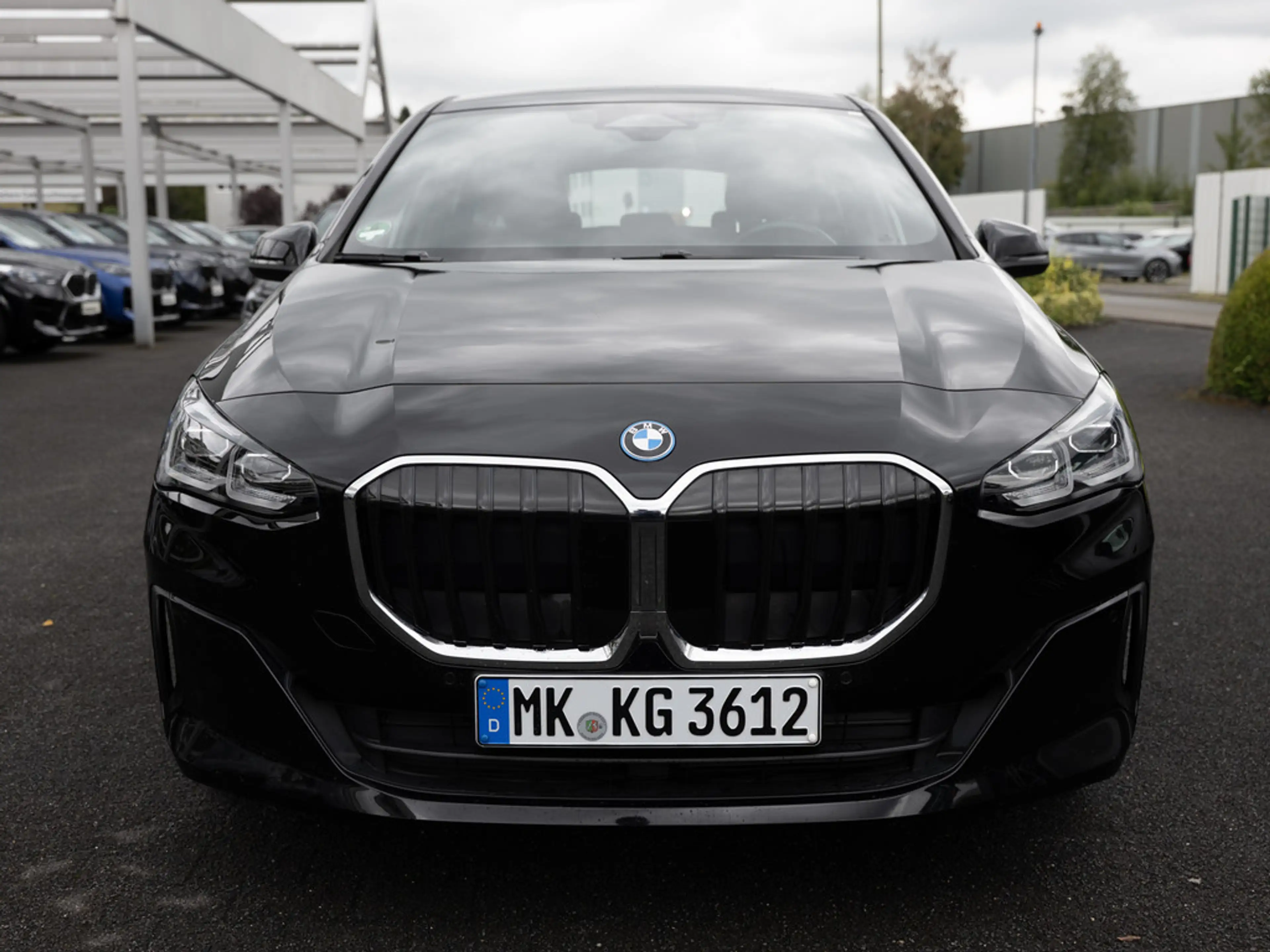 BMW 225 Active Tourer xDrive AHK LED NAVI KAMERA — photo 3