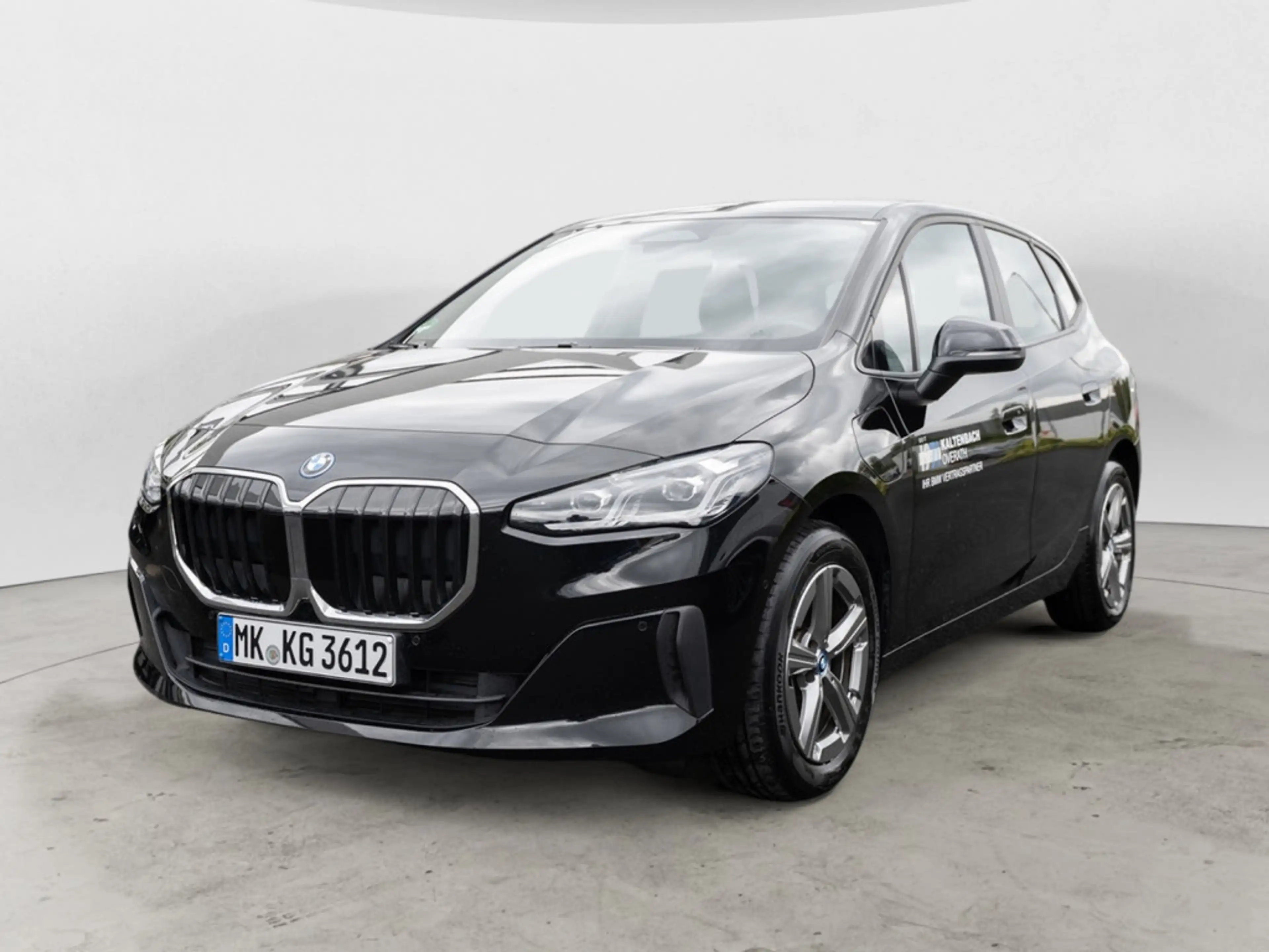 BMW 225 Active Tourer xDrive AHK LED NAVI KAMERA — photo 2