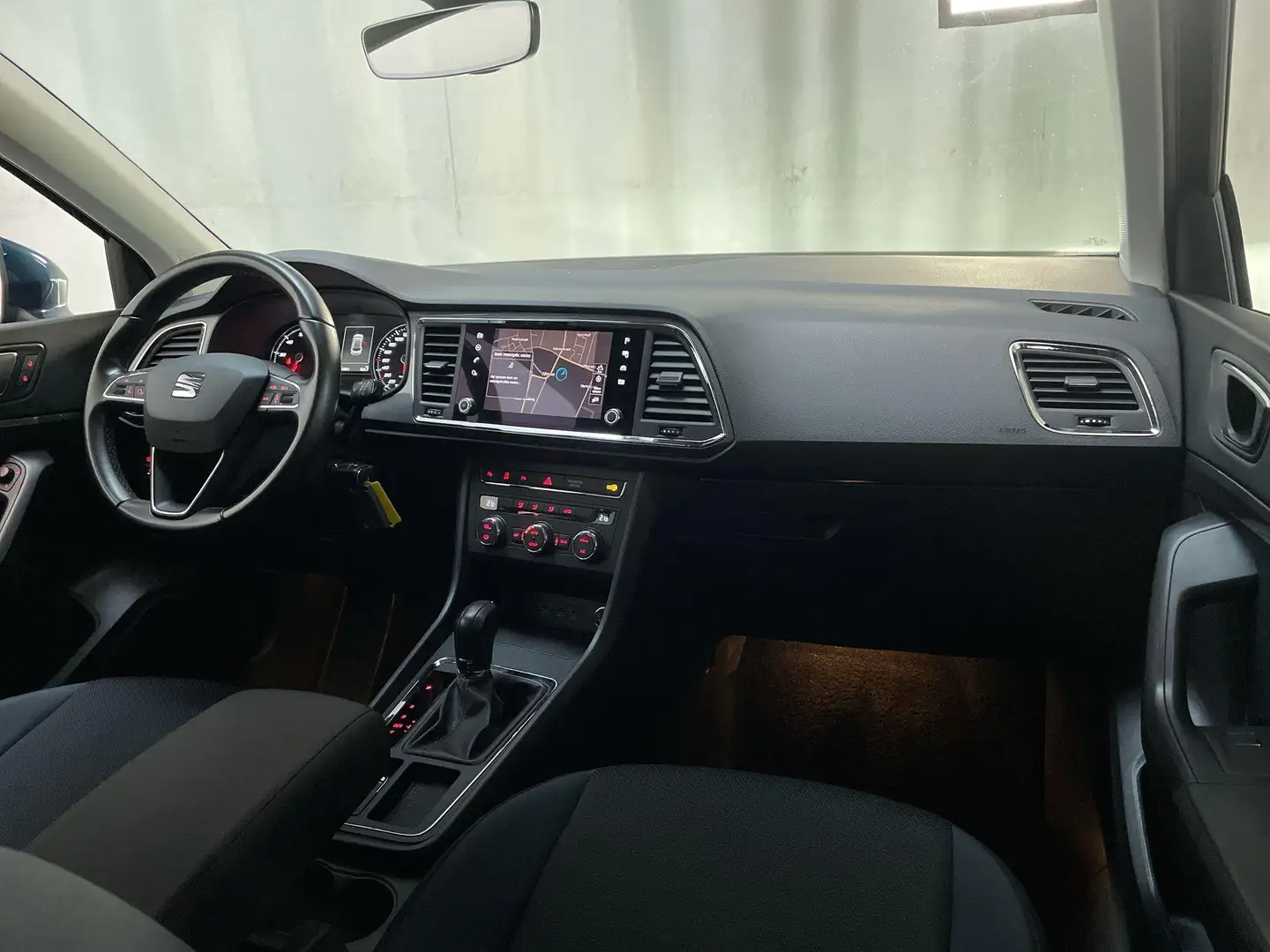 SEAT Ateca 1.5 TSI 150pk DSG Style Business Intense LED Camer Blauw - 2