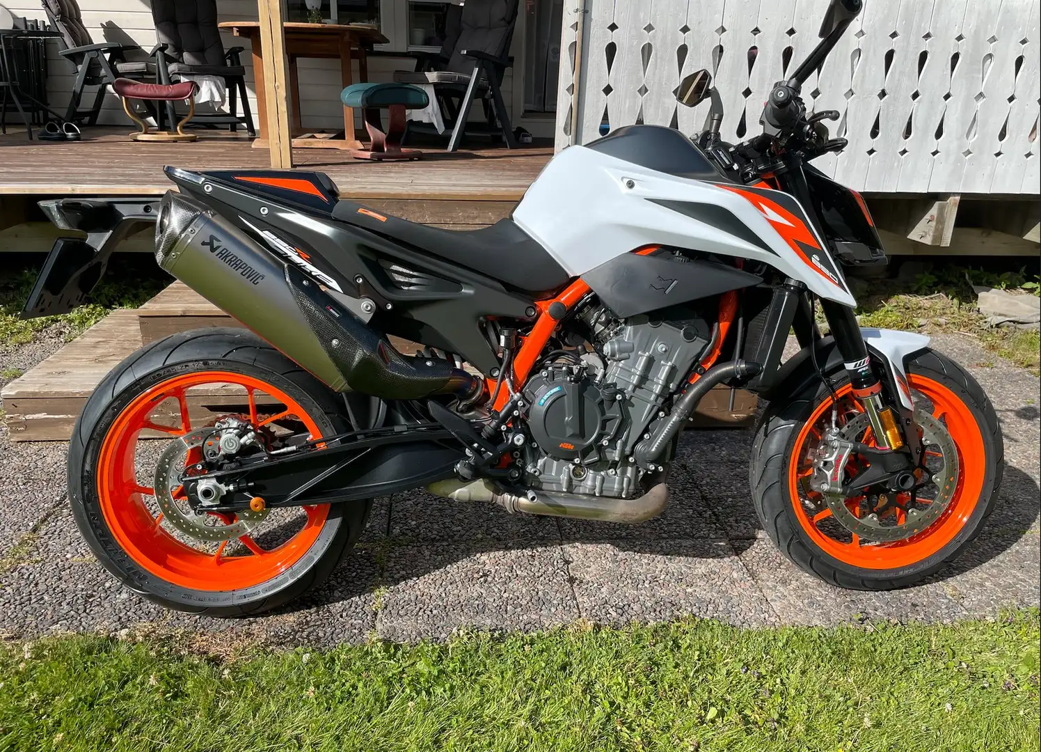 KTM 890 Duke R Orange - 1