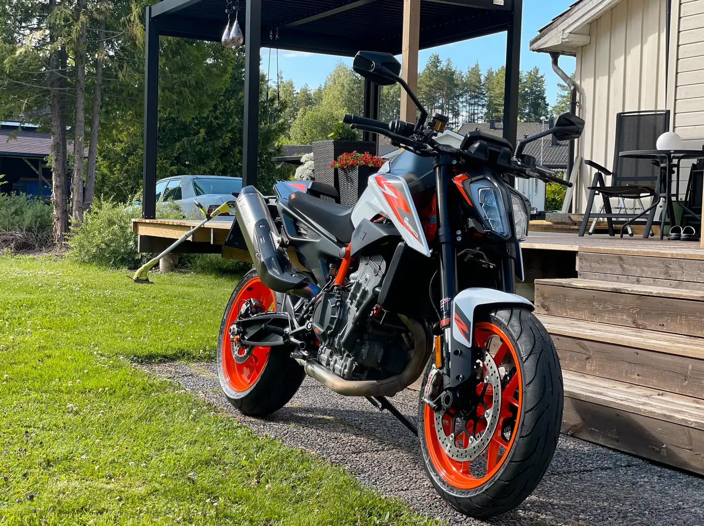 KTM 890 Duke R Orange - 2
