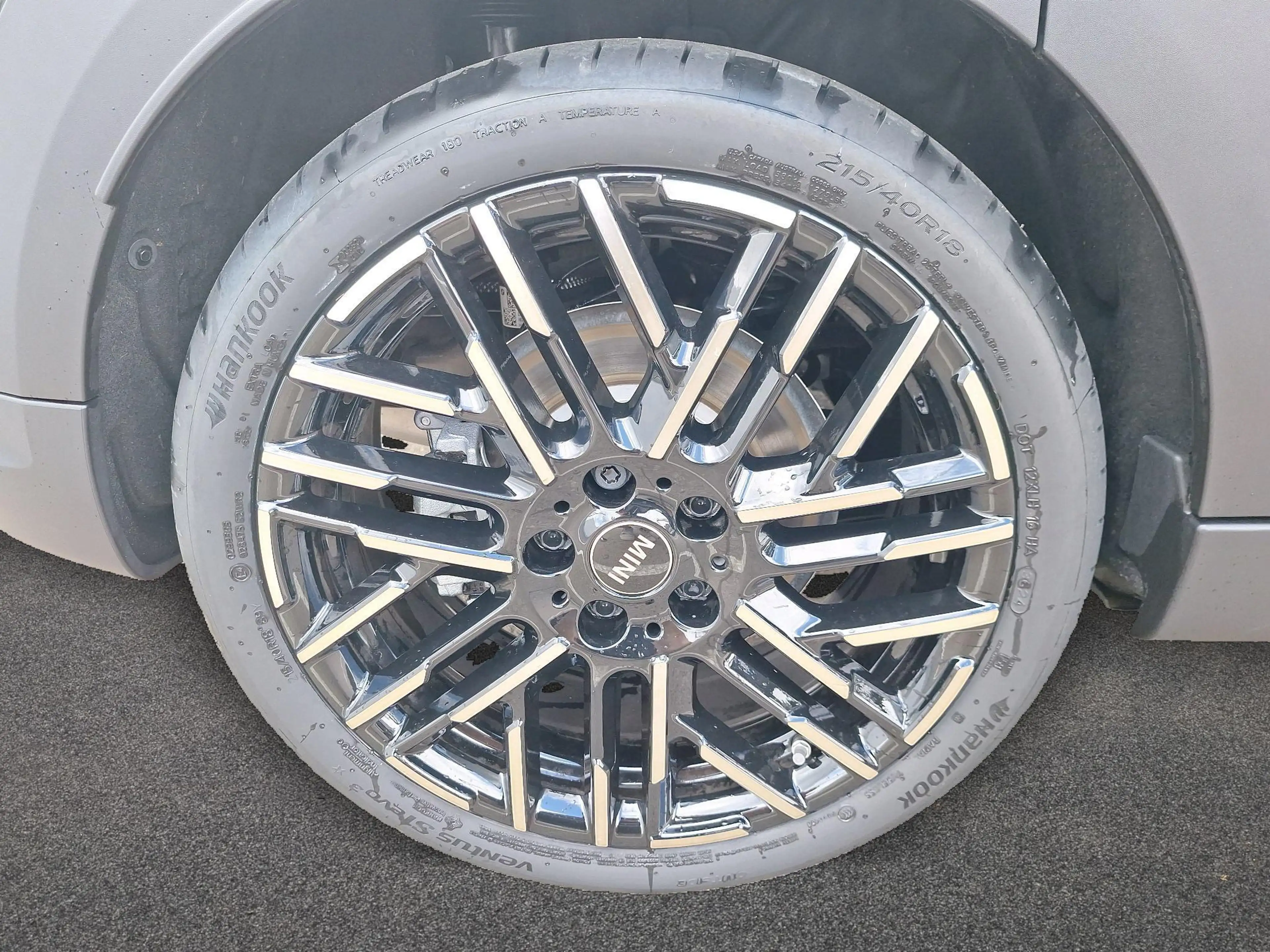 MINI Cooper C Favoured Trim — photo 8