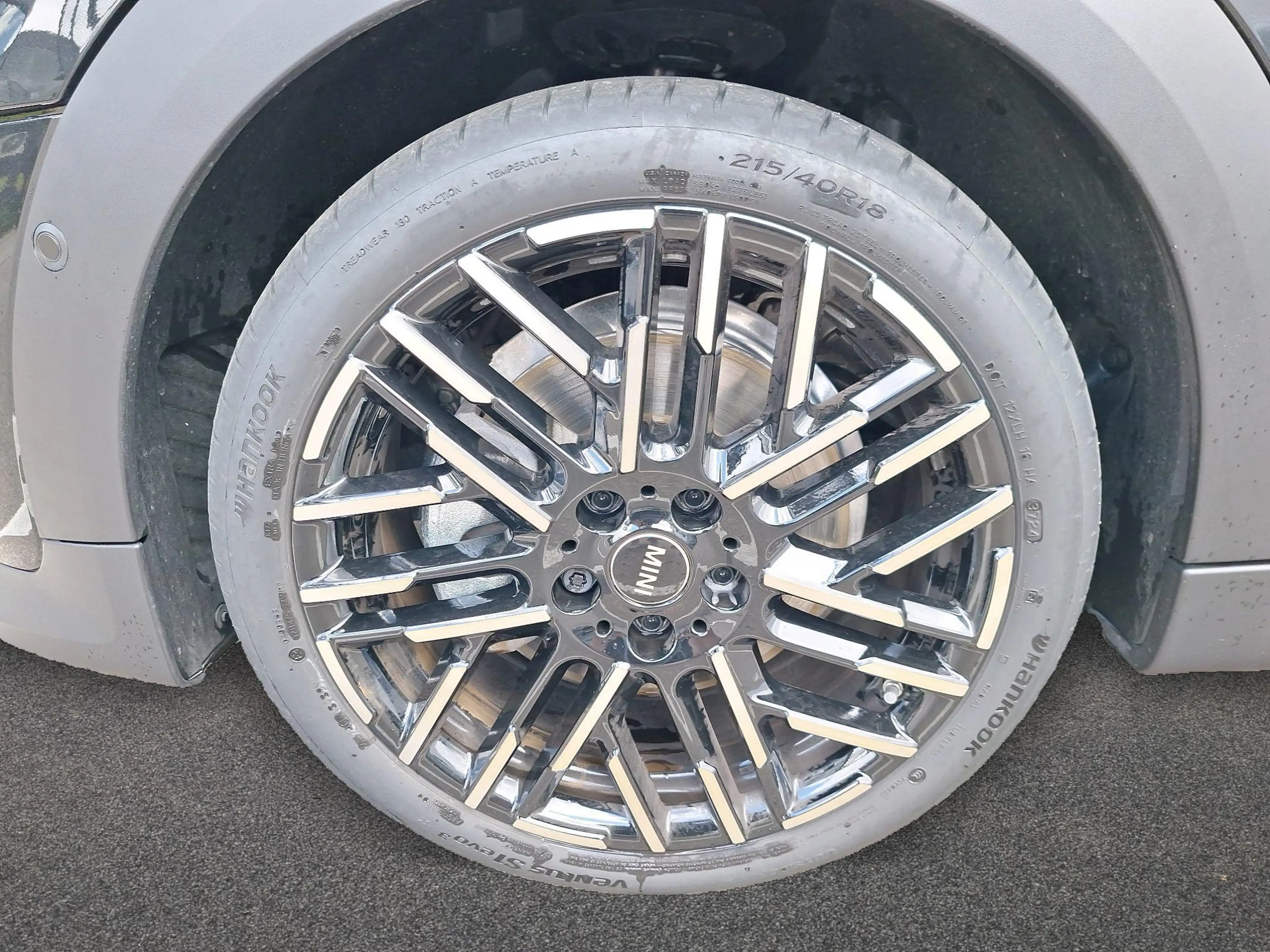 MINI Cooper C Favoured Trim — photo 7