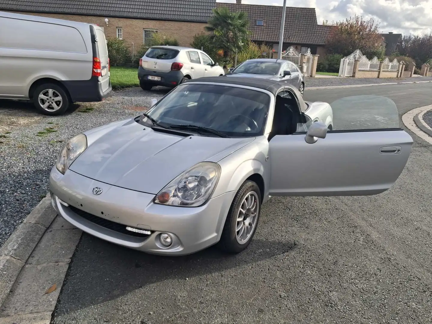 Toyota MR 2 MR 1.8i VVT-i 16v Grijs - 1