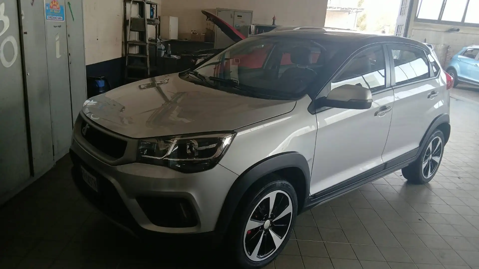 DR Automobiles DR3 DR 3 3 1.5 Gpl 106cv Silber - 1